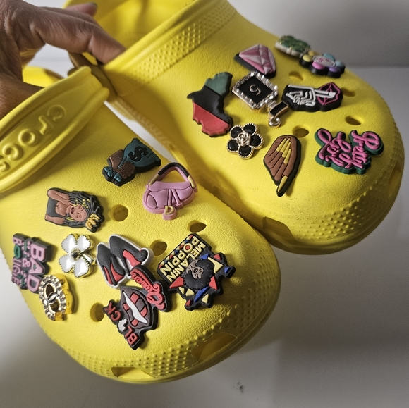 Crocs Unisex Adults Classic Clog With Jibbits Size Men 7 Women 9 - Picture 9 of 11